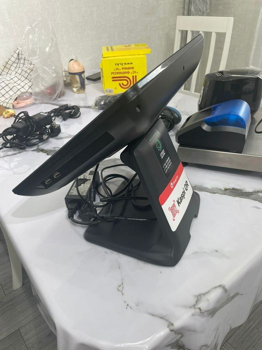 Продам моноблок, весы, сканер и принтер чеков