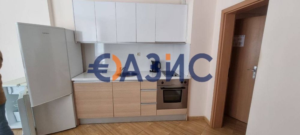 Продава се Тристаен апартамент в к.к. Слънчев бряг - 110 кв.м за 903 €/кв.м - Снимка #11