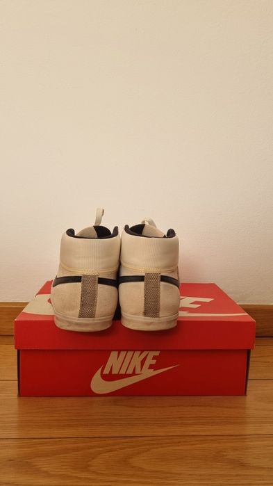 Tenisi Nike piele intoarsa