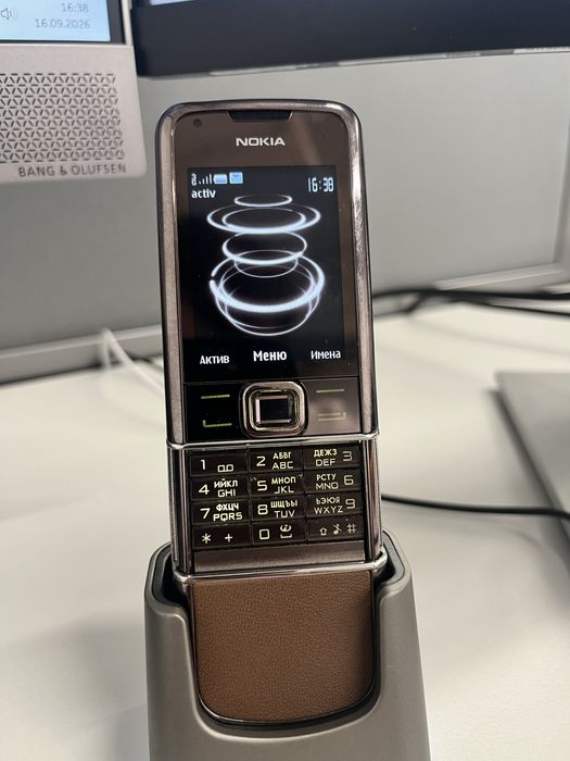 Nokia 8800 Art Saphire