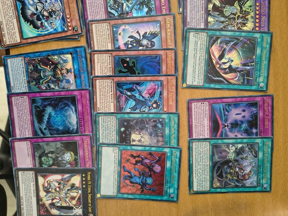 54 carti yugioh seria Magnificent monsters