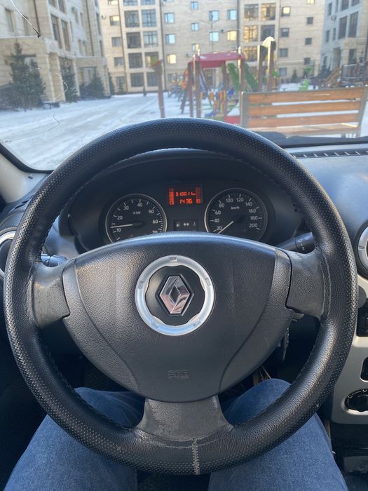 Продажа Рено логан