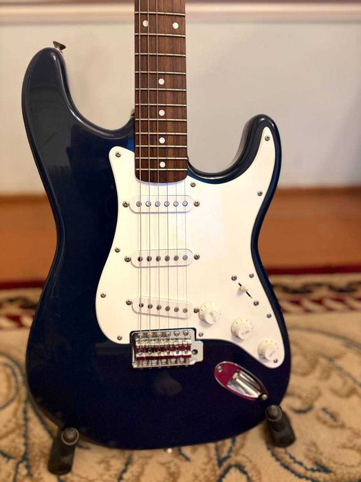 Fender Squier Stratocaster — электрогитара