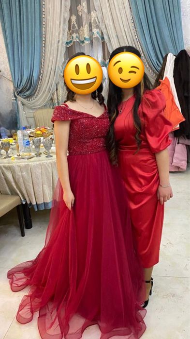 Вечернее красное платье