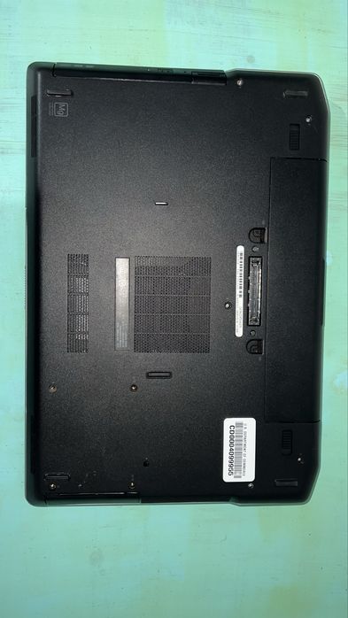 лаптоп DELL E6420