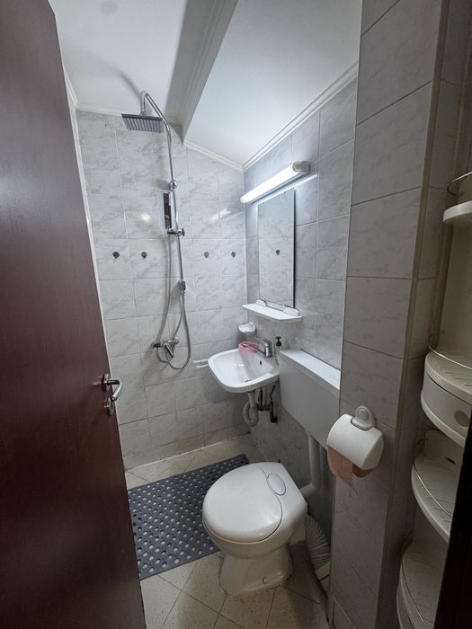 Garsoniera de inchiriat ,langa liceul Ion Minulescu