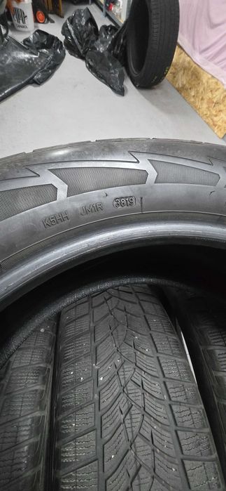 Set 4 anvelope iarna 255 55 r20 goodyear