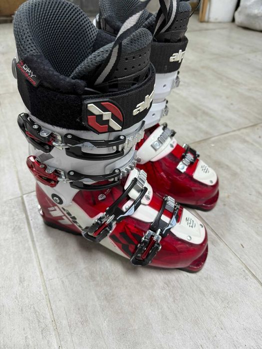Продавам ски обувки  Alpina XTHOR 110 размер 27.5