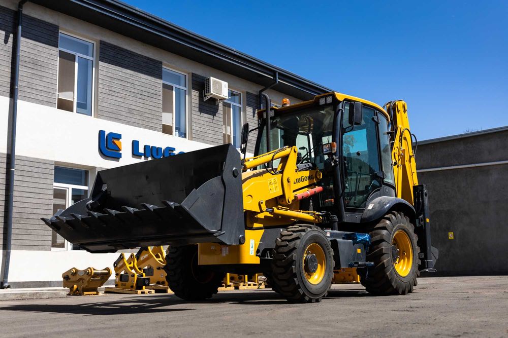 Ekskavator-pogruzchik, LiuGong 777A.