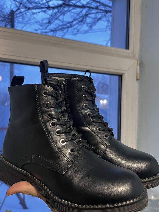 Ботинки черные женские