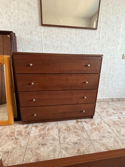 Комплект мебели за обзавеждане на спалня