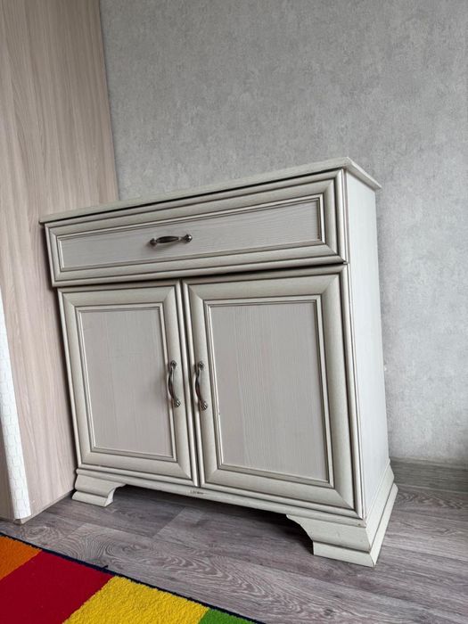 Продает комод в хорошем состоянии