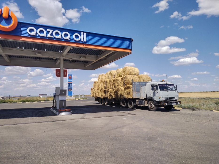 Услуги полуприцепа доставка сена.