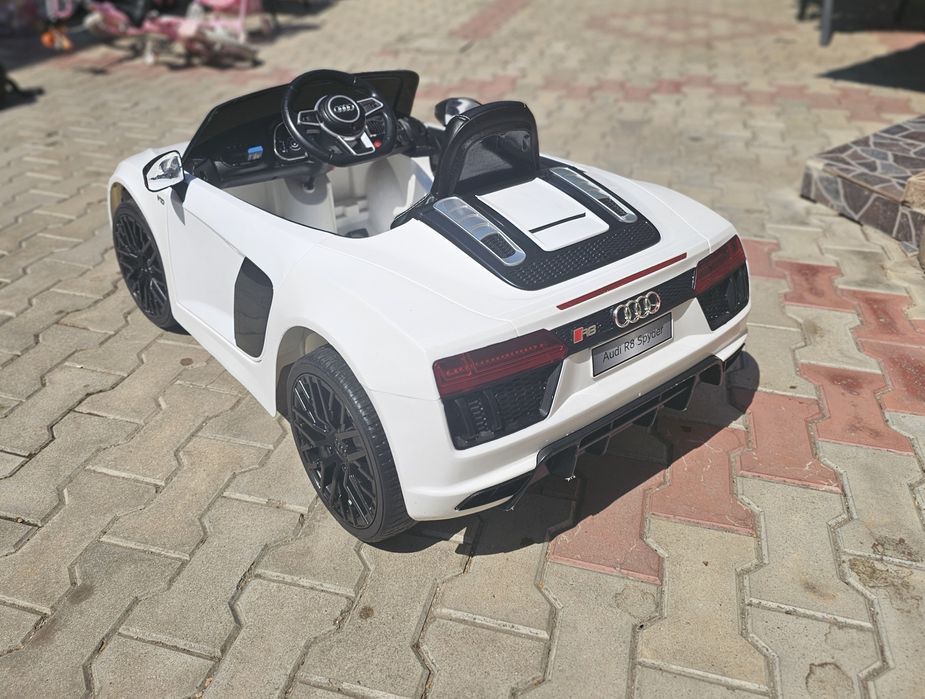 Masinuta electrica Audi R8 Spyder