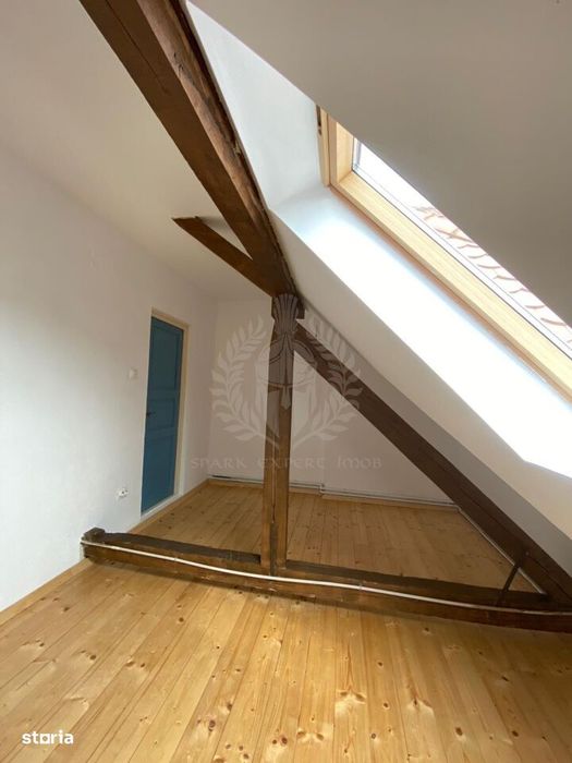 Spațiu Comercial // Birouri, 4 camere, ultracentral, Ploiesti