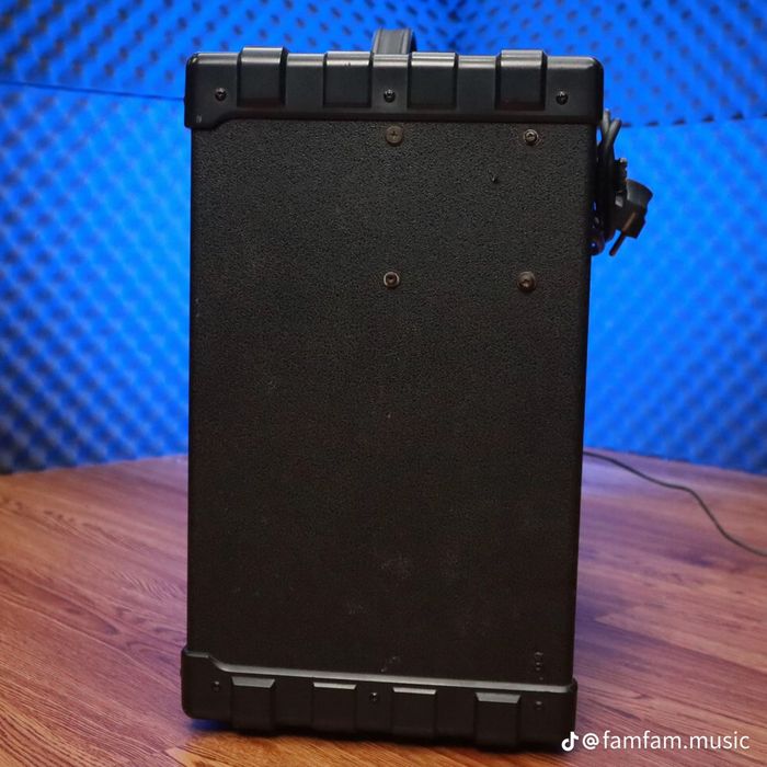 Roland cube 60 ватт комбоуселитель