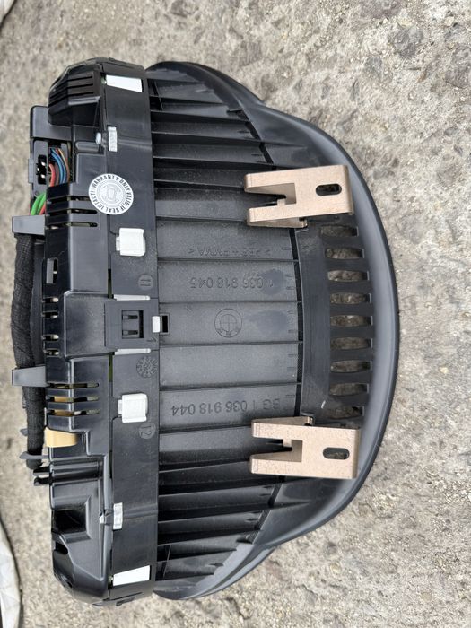 Километраж 6WB с хедъп за БМВ BMW F01 F10 F11 F06