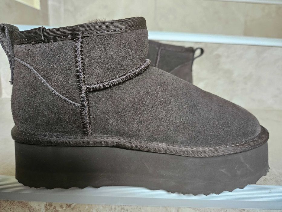 Боти тип апрески, кожа