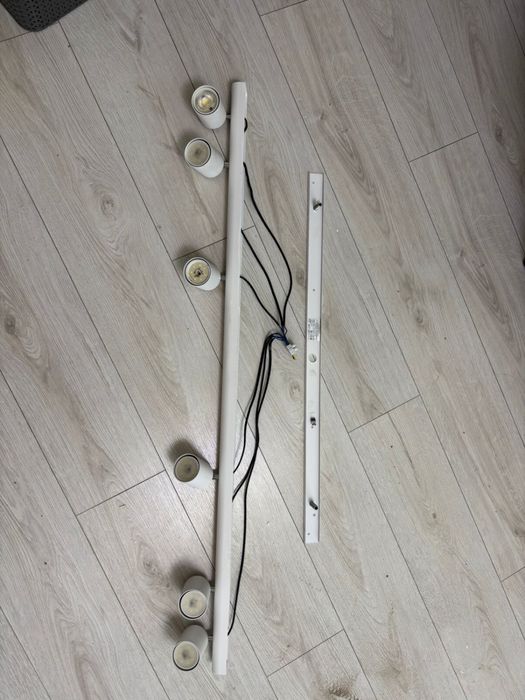 Люстра потолочная, линейная