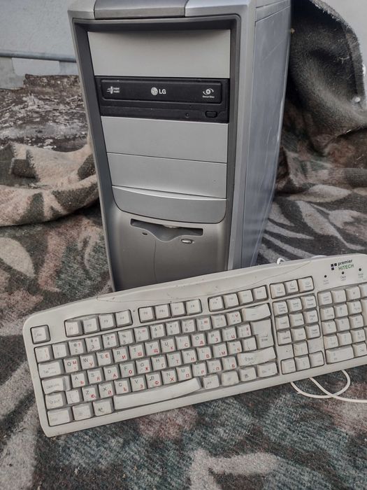 Ретро компютър ,,LG ,, за части или Ел.скрап. .