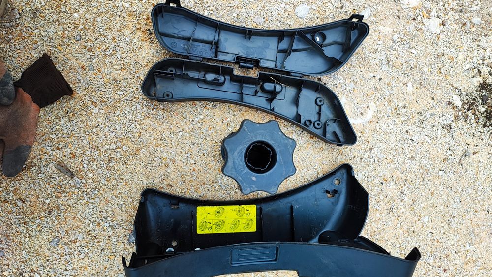 Кутия за инструменти/крик/аптечка Ауди А4 Б6/Б7