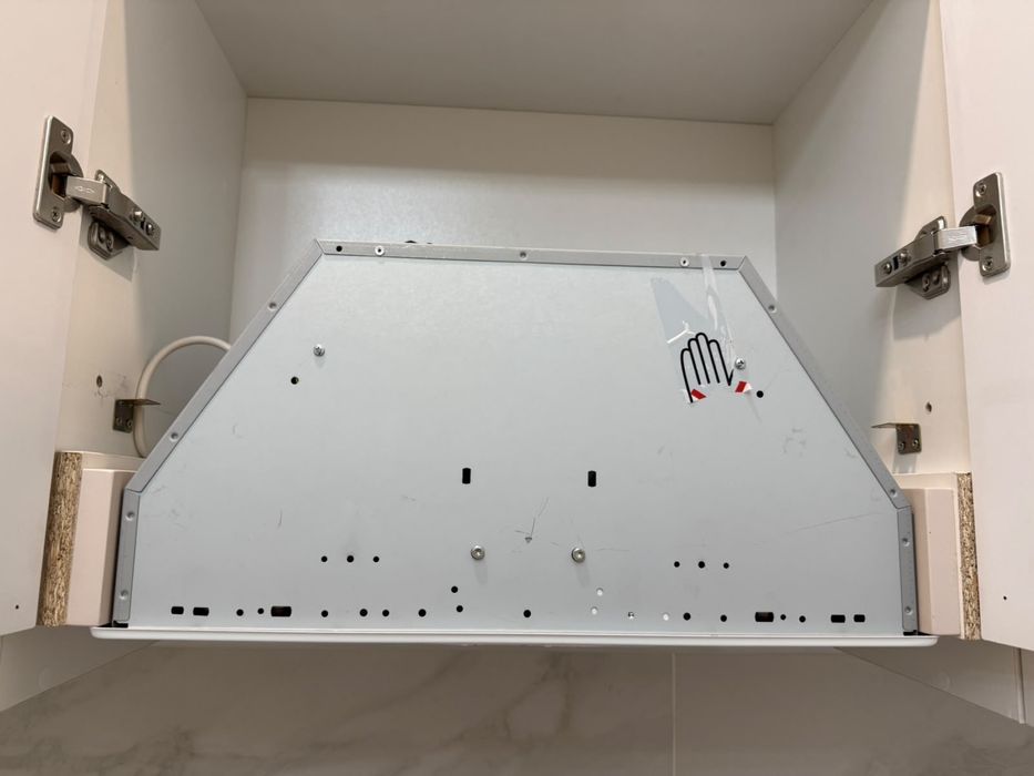 Вытяжка Electrolux LFG525W