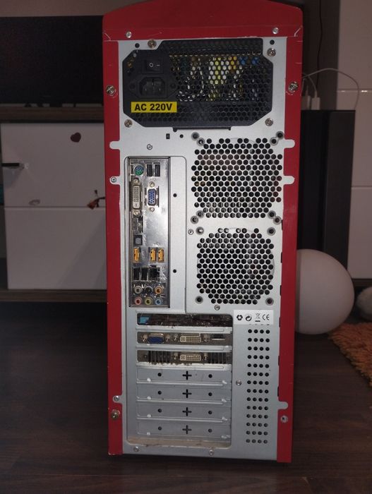 Vând unitate pc gaming low-medium