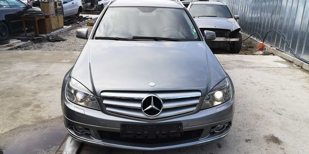 На Части W204 350 CDI 4Matic Avantgarde седан автомат нави Xenon