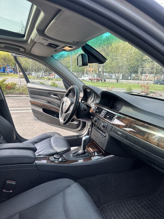 Bmw 320d 2010 automat