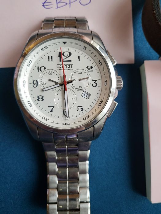 Часовник Esprit,сребърна гривна с кожа, единствена бройка