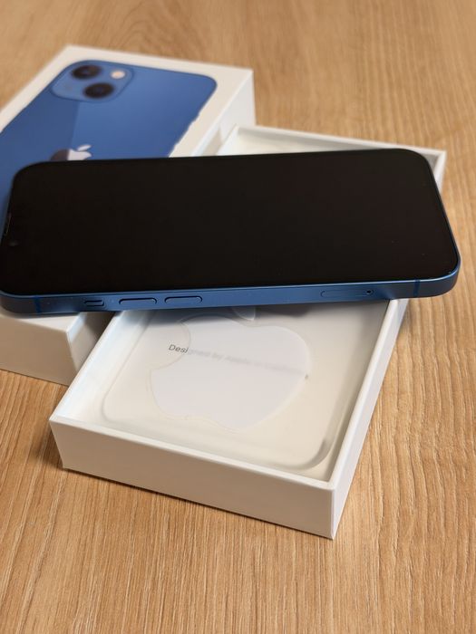 Iphone 13 Blue 128GB +подарък
