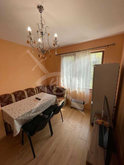 Дава се под наем Тристаен апартамент в Варна, Левски - 80 кв.м за 550 € - Снимка #1