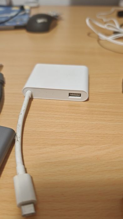 Adaptoare usb c și hdmi la rj45 VGA etc