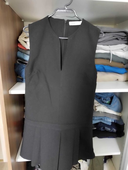 Черна рокля Zara