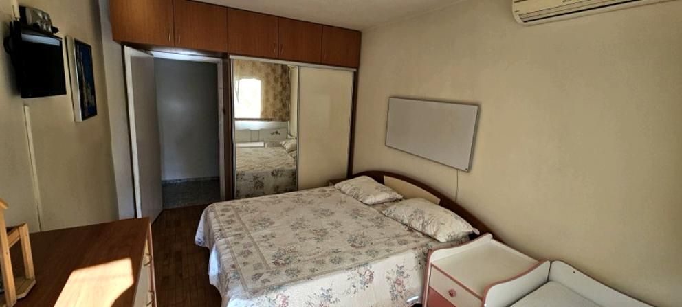 Дава се под наем Тристаен апартамент в Пловдив, Център - 96 кв.м за 613 € - Снимка #2