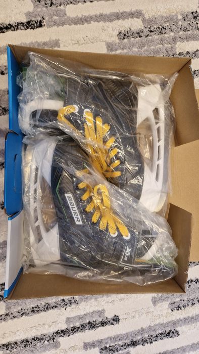 Коньки Bauer размер 33,5