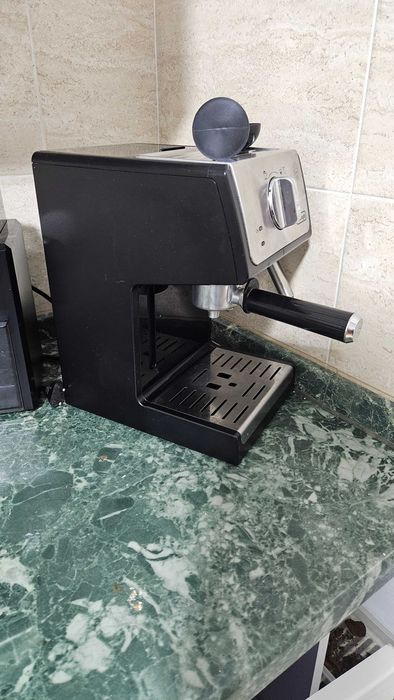 Продам кофемашину Delonghi