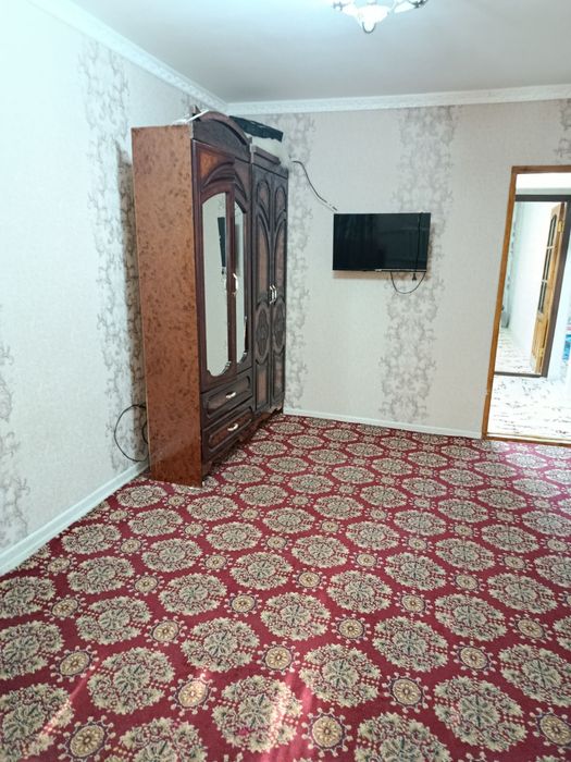 2 хонали 1-этажда жойлашган квартира ижарага берилади