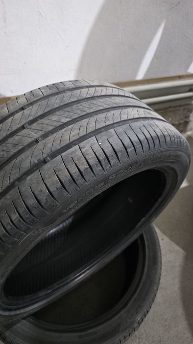 Шины 245/40ZR19 2шт