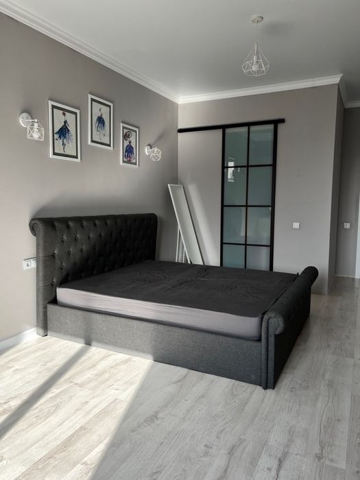 Кровать двуспальная