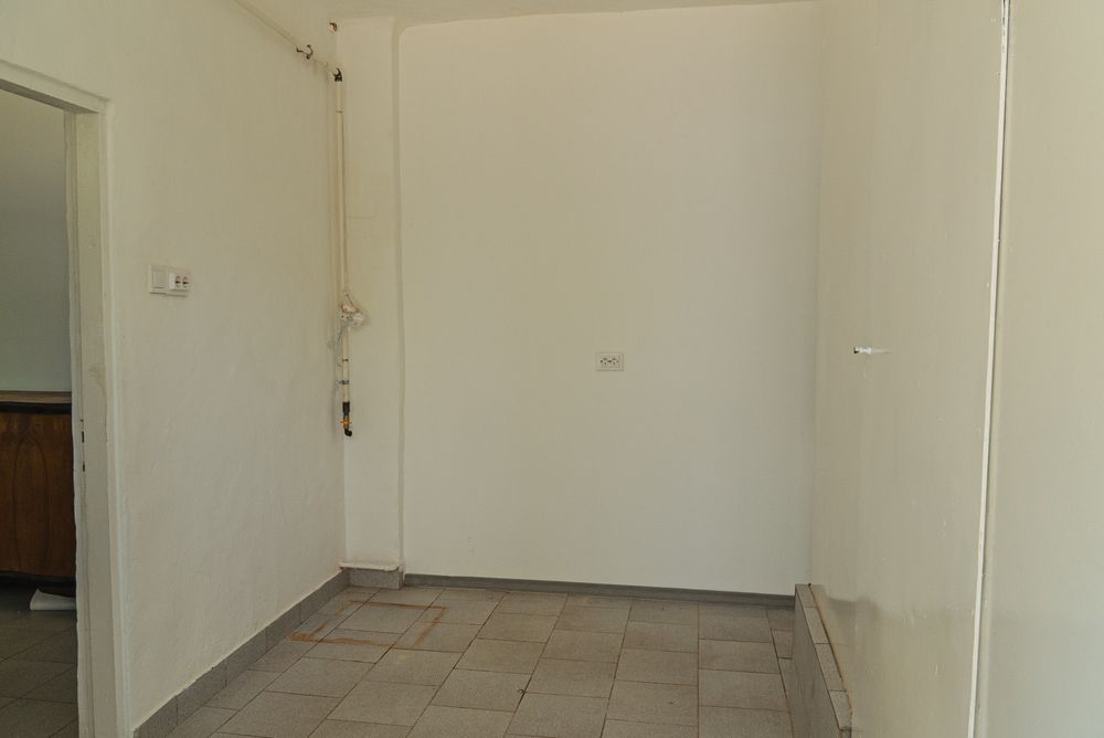 Cazare muncitori / angajați – 8 locuri – Băneasa DN1 – casă renovată