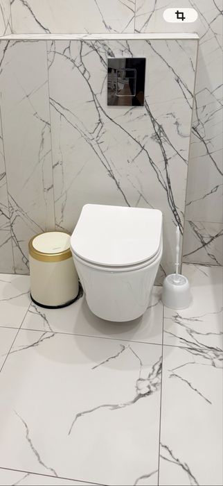 Продается унитаз и ванна