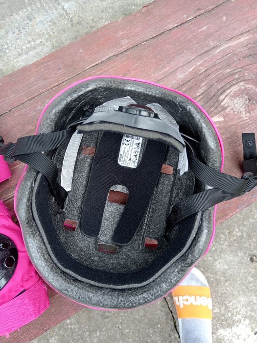 Set cotiere, genunchiere casca