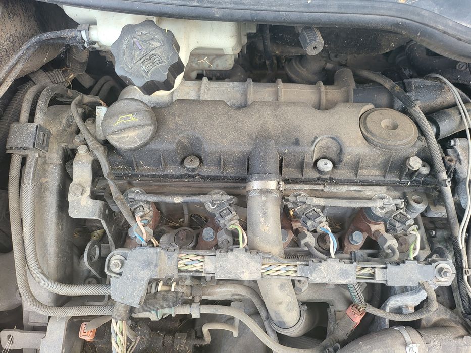 Пежо 206 2.0 hdi НА ЧАСТИ