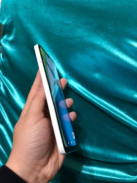 В продаже Redmi A3X.