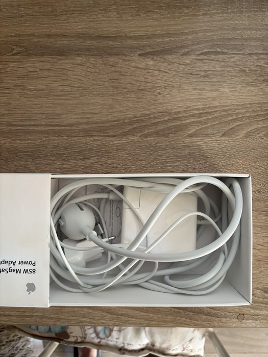 Apple 85W MagSafe 2 Power Adapter