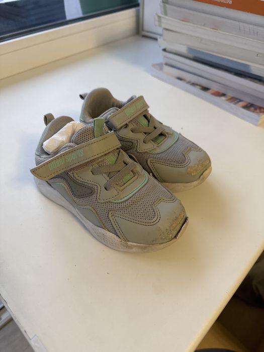 Ботинки, кроосовки и сандали