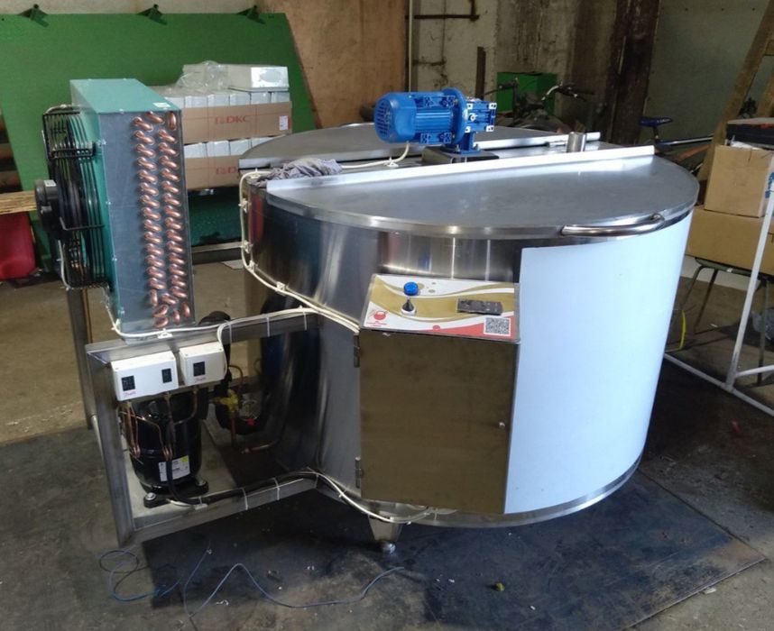 Охладитель молока, танк. Охладители.