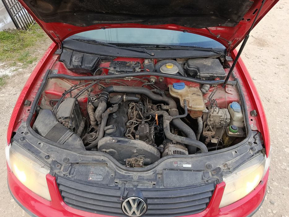 Продава се на Части Volkswagen Passat B5 1.9 дизел