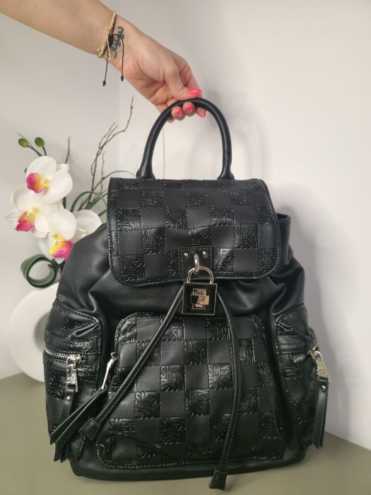 Оригинална дамска раница Steve Madden - Черна с монограм
